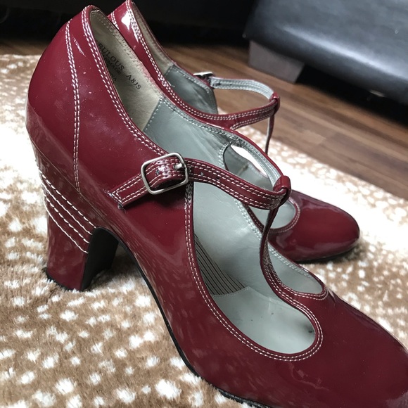 Dapper Girl T-Strap Heels - Picture 5 of 8